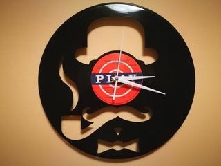 Интересный макет Макет виниловых часов с усами и в шляпе для лазерной резки формат dxf