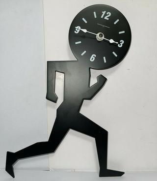 Интересный макет Макет для лазерной резки  бегущий человек часы на стену