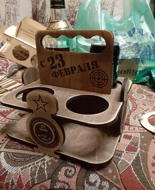 Интересный макет Макет для лазерной резки  подставка под 4 бутылки пива