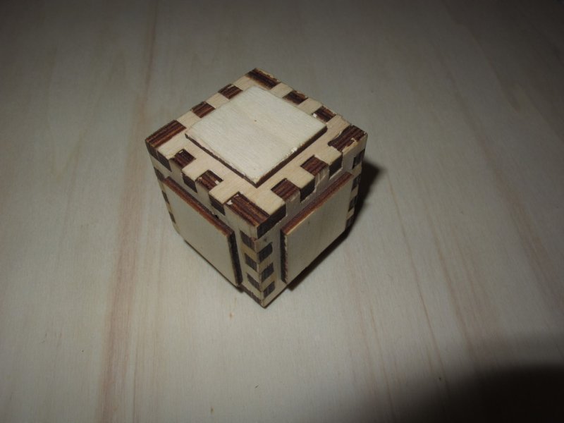 Макет Макет для лазерной резки коробки-головоломки в формате SVG