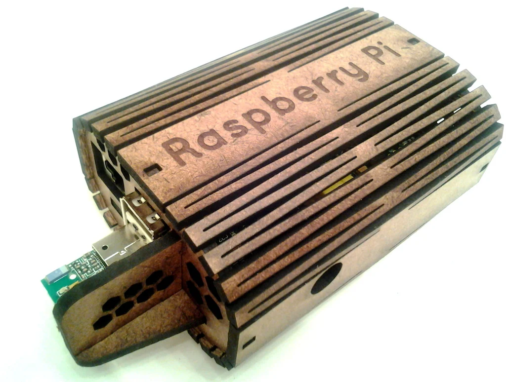 Макет Макет корпуса для Raspberry Pi для лазерной резки файл SVG