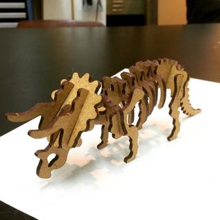 Интересный макет Макет трицератопса для лазерной резки файл dxf