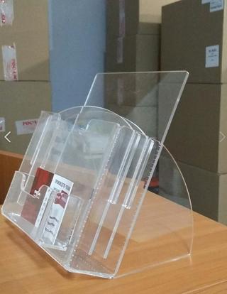 Интересный макет Настольная подставка для брошюр чертёж для лазерной резки