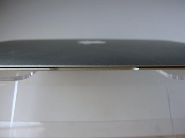Макет Подставка для ноутбука MacBook Air из акрила 3 мм для лазерной резки файл SVG — изображение 1
