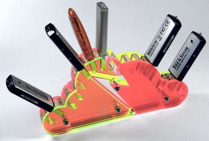 Макет Подставка для USB-флешки в форме облака для лазерной резки