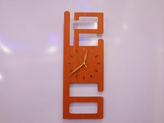 Интересный макет Современный макет деревянных настенных часов для лазерной резки