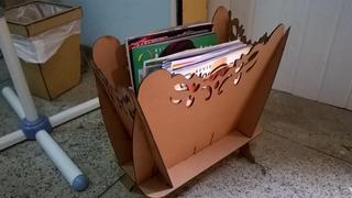 Интересный макет Чертеж для лазерной резки подставки под журналы