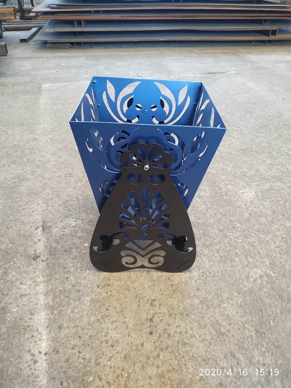 Макет Чертежи для лазерной резки мусорного бака формат dxf