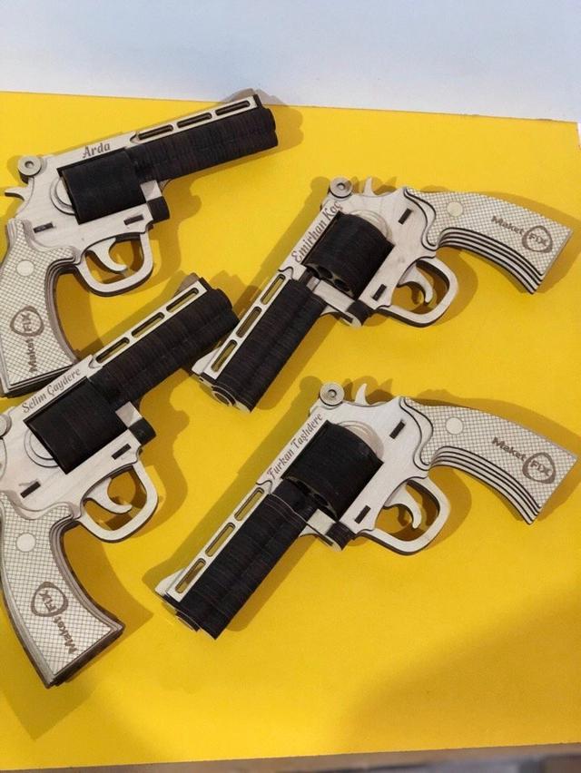 Макет Чертёж для лазерной резки деревянный пистолет-револьвер 351 magnum — изображение 1
