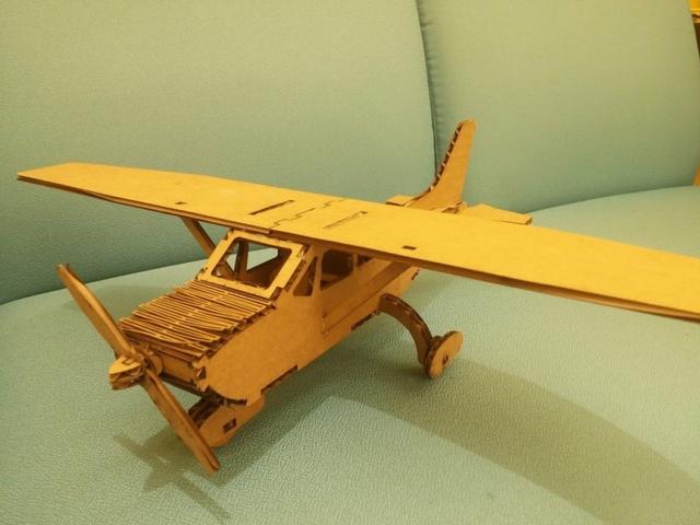Макет Чертёж для лазерной резки картонного самолёта Cessna