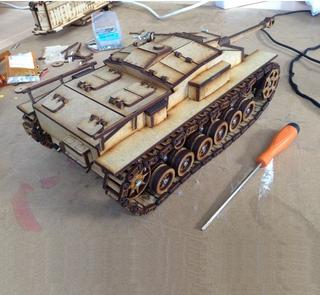 Интересный макет Чертёж для лазерной резки танка Stug III формат dxf