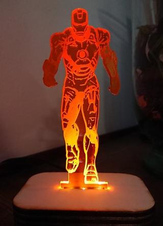Интересный макет 3D ночник в виде Железного человека для лазерной резки файл SVG