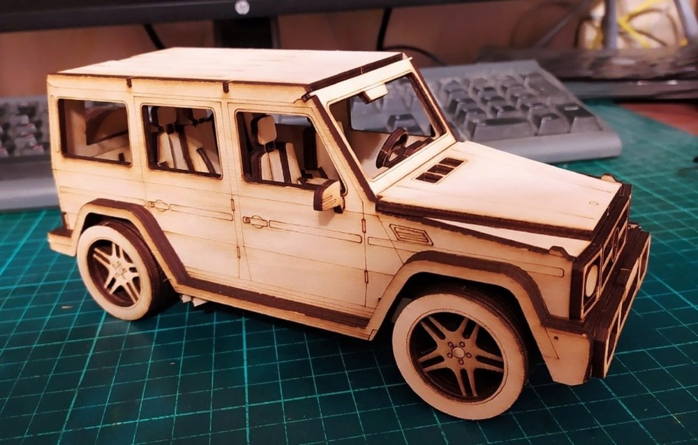 Макет 3D-пазл в виде джипа для лазерной резки с инструкцией по сборке чертёж для ЧПУ