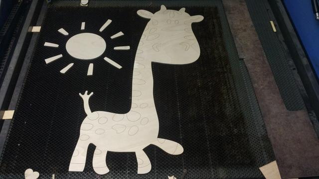 Макет Giraffe and sun decor for nursery drawing for laser cutting 800 mm 6 mm
